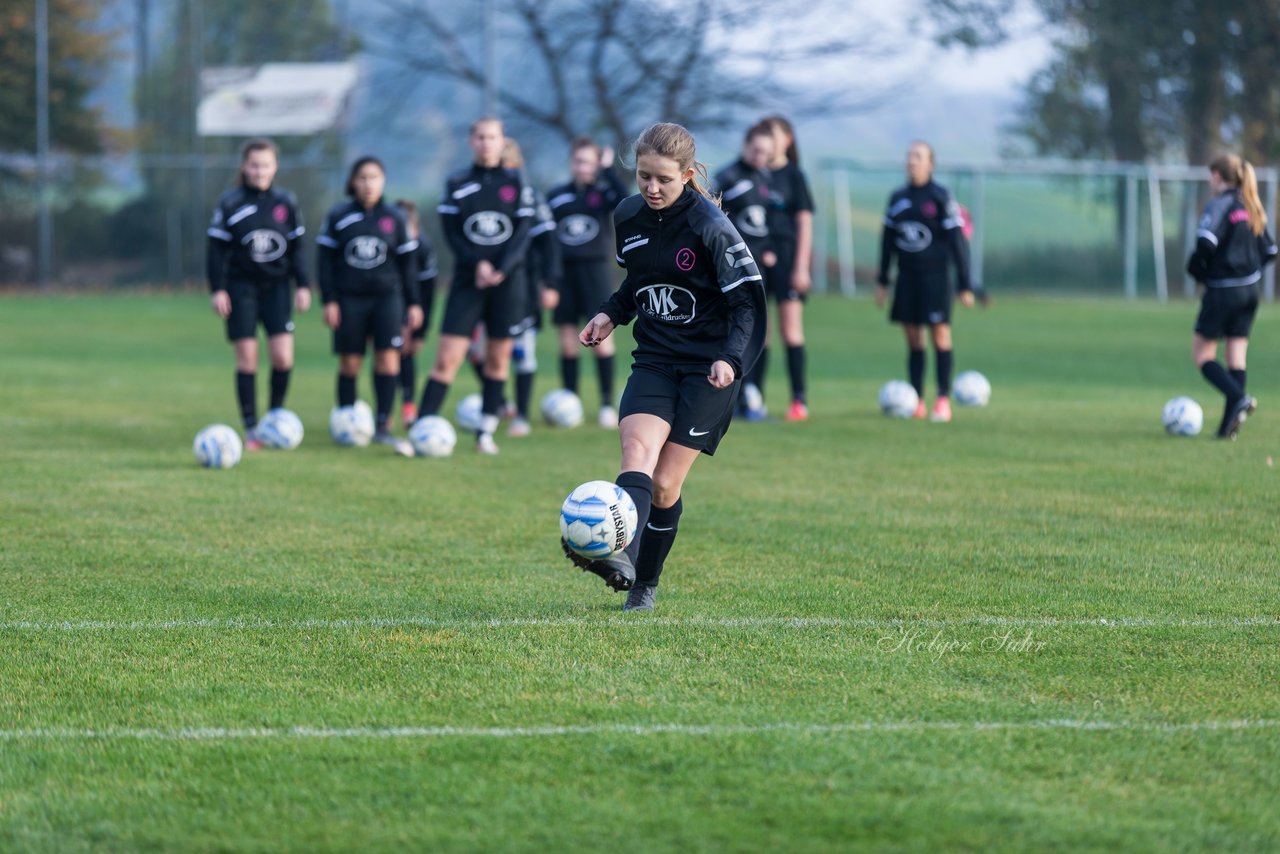 Bild 126 - wBJ MSG Steinhorst-Krummesse - VfL Pinneberg : Ergebnis: 2:0